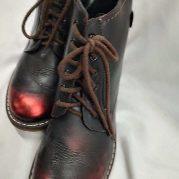 V Italia Red/Black Metallic combat boots 37 (6 us) - Picture 7 of 7